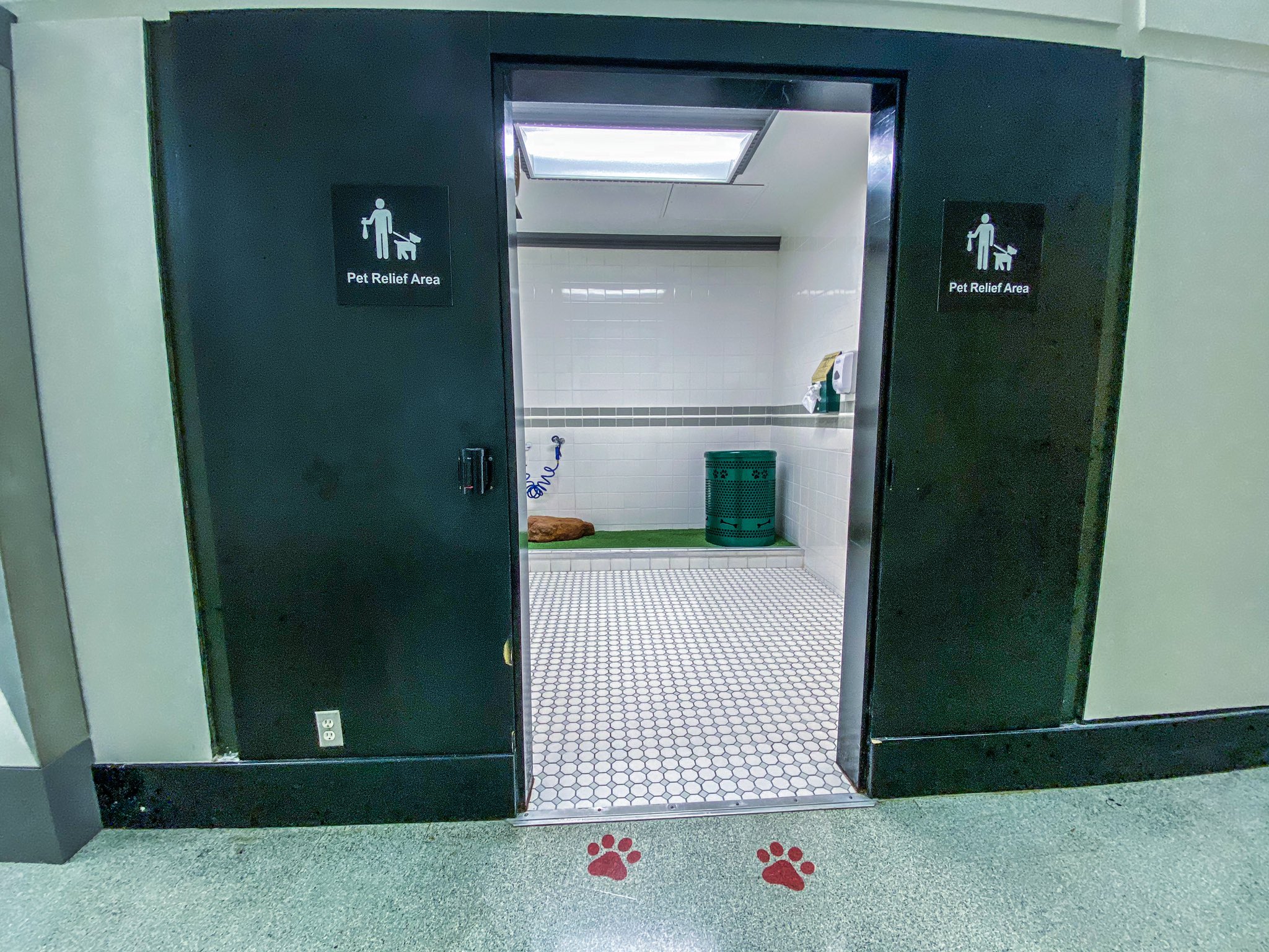 Bush Intercontinental Airport (IAH) Pet Relief Areas Pet