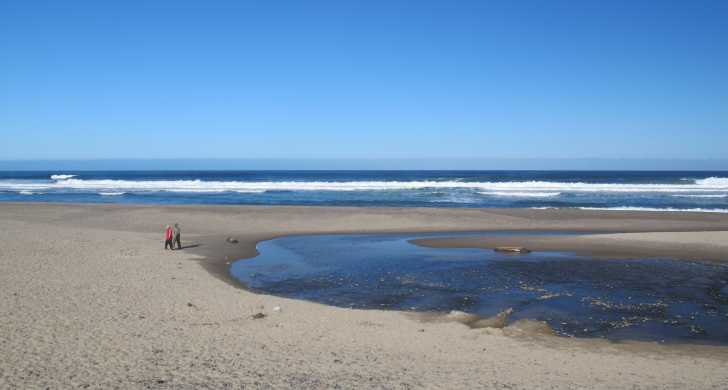 D River State Recreation Site Beach – Lincoln City, OR