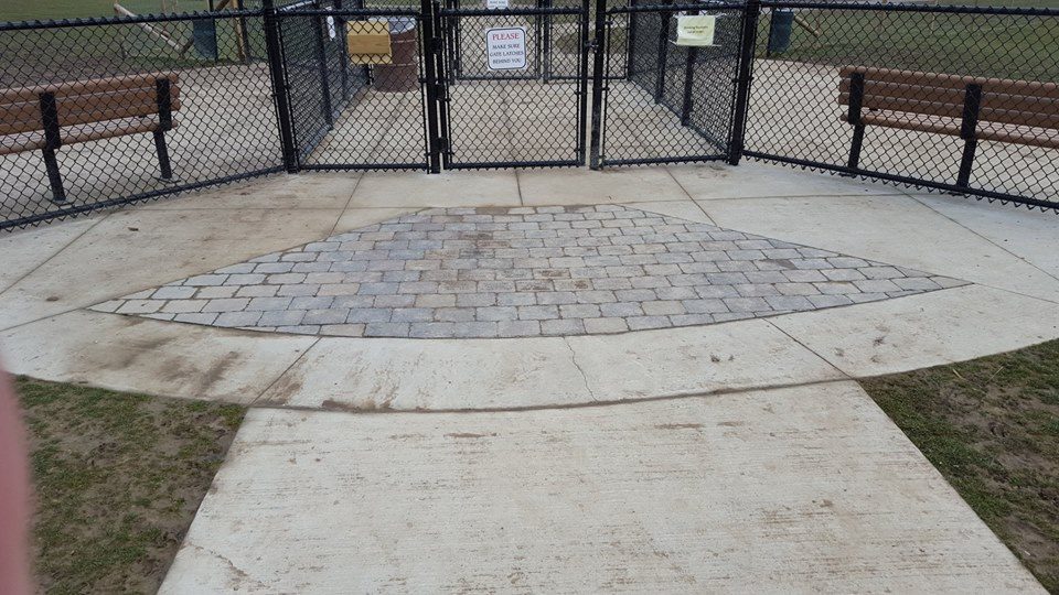 Jenison: Grand Ravines Dog Park