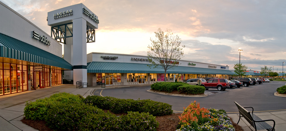 Smithfield: Carolina Premium Outlets 