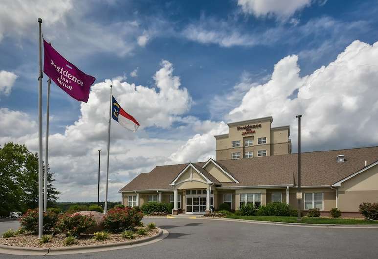 Pet Friendly Hotel in Concord, NC Residence Inn Charlotte Concord
